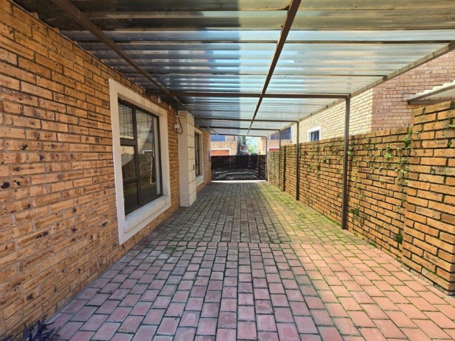 3 Bedroom Property for Sale in New Market Park Gauteng
