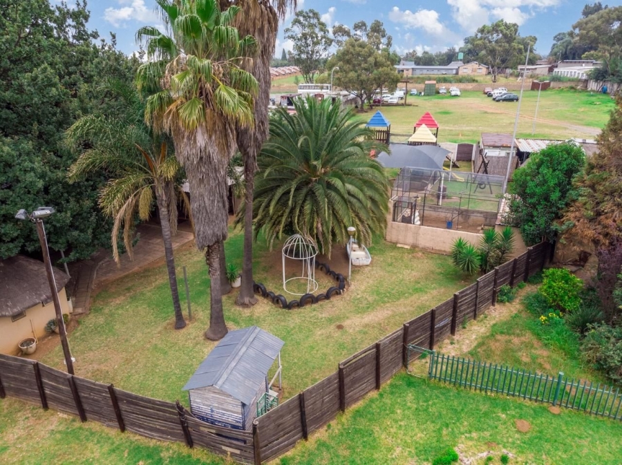 7 Bedroom Property for Sale in Groblerpark Gauteng