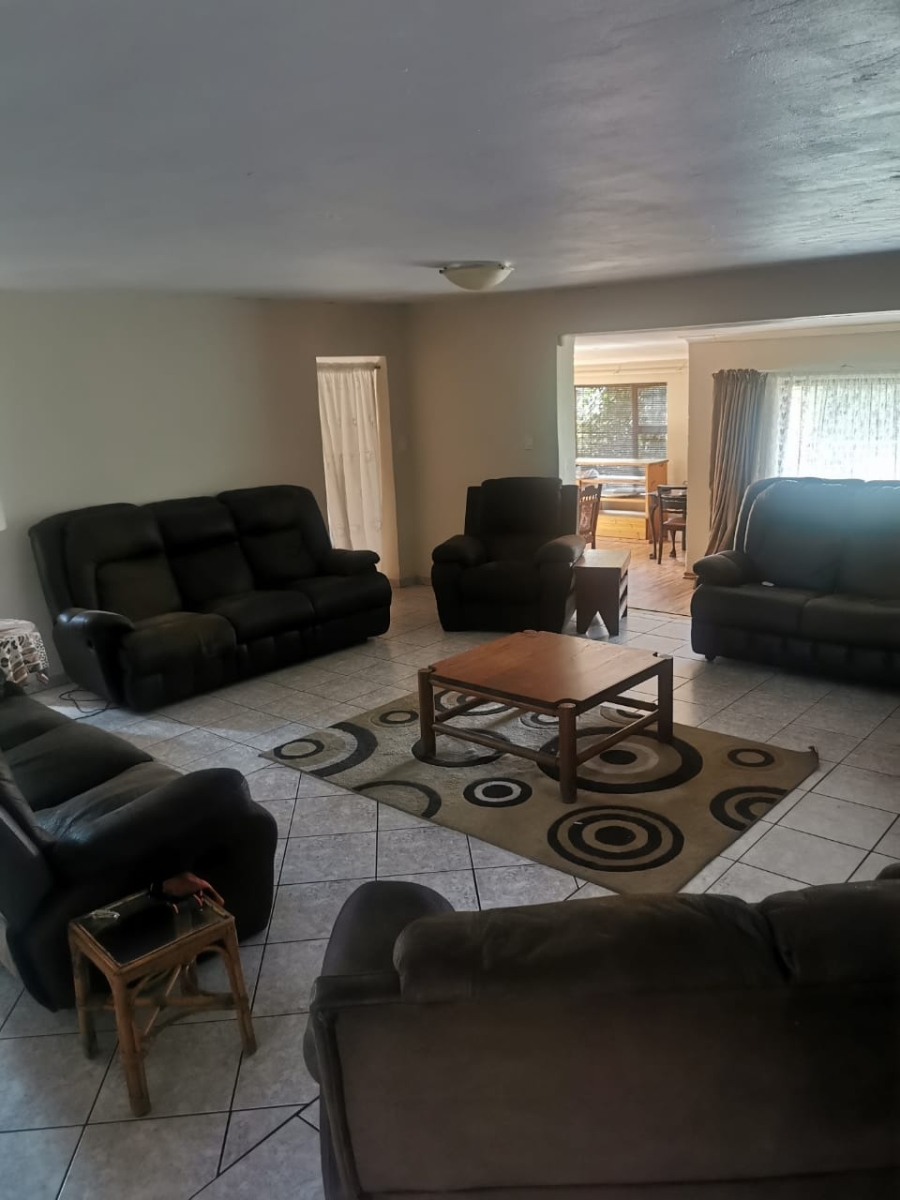 7 Bedroom Property for Sale in Groblerpark Gauteng
