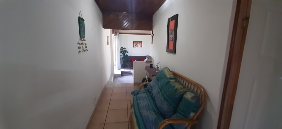 8 Bedroom Property for Sale in Bonaero Park Gauteng
