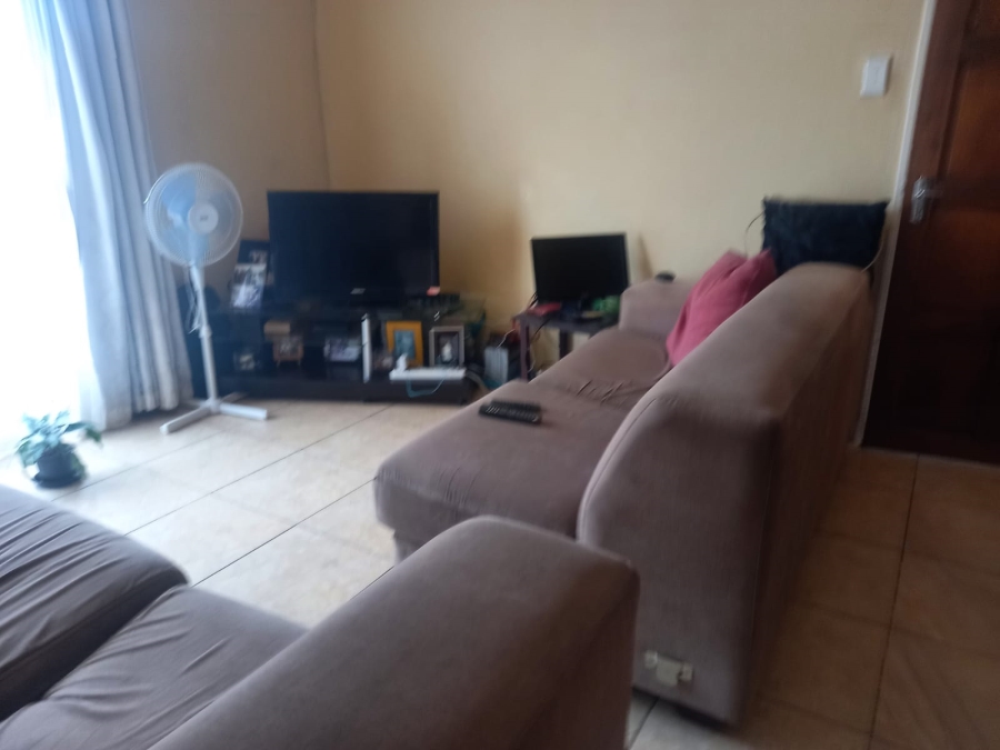 1 Bedroom Property for Sale in Norkem Park Gauteng