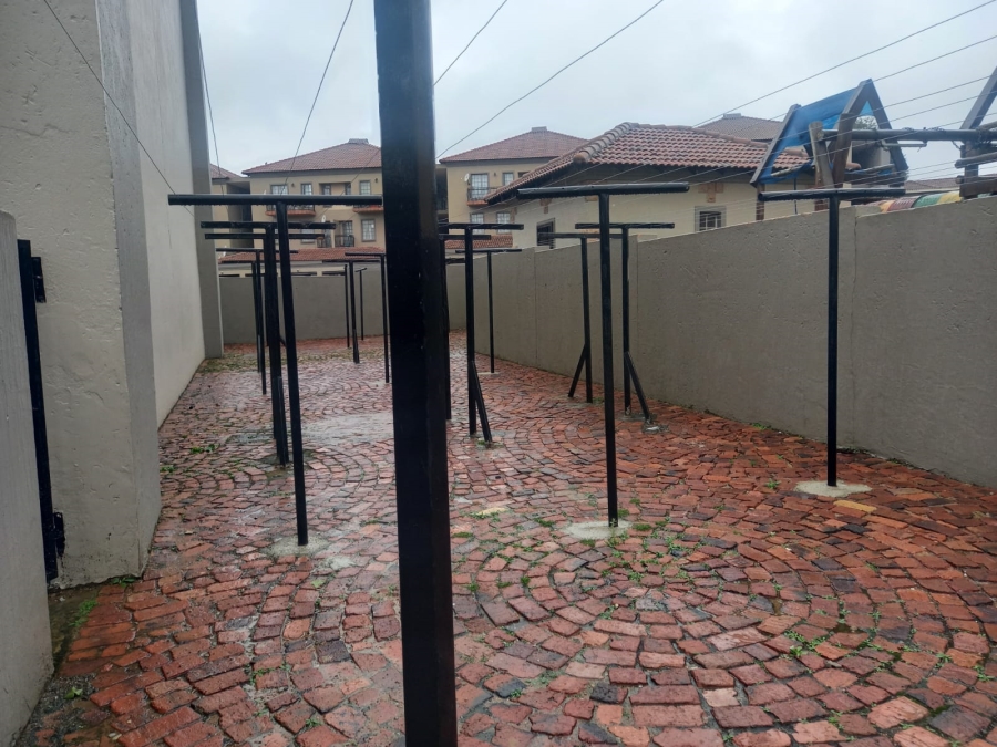 1 Bedroom Property for Sale in Norkem Park Gauteng