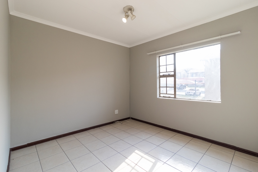 2 Bedroom Property for Sale in Albemarle Gauteng