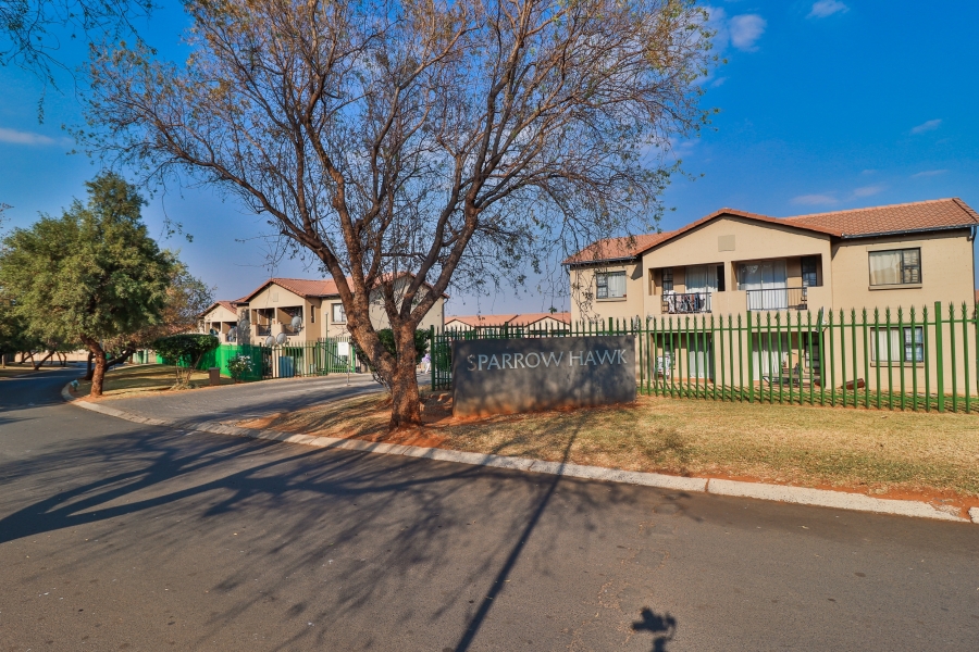 2 Bedroom Property for Sale in Albemarle Gauteng