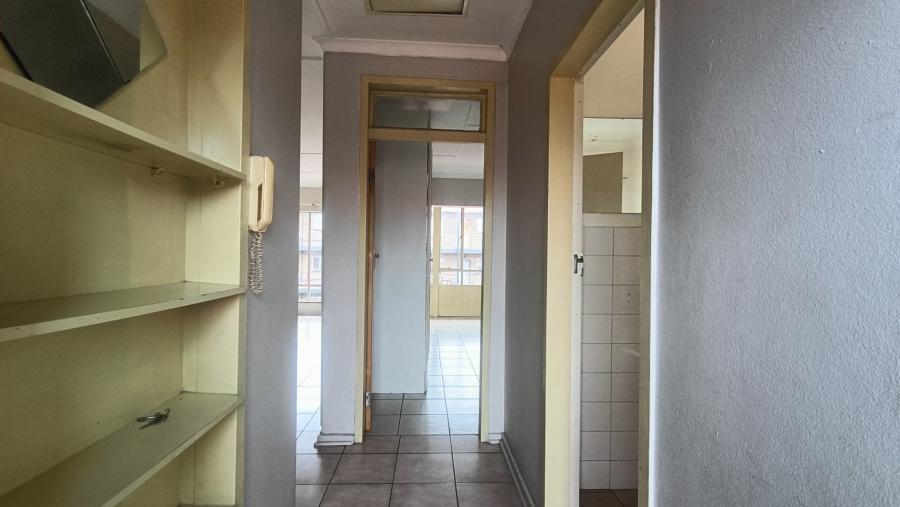 1 Bedroom Property for Sale in New Redruth Gauteng