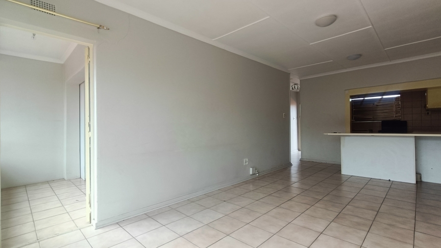 1 Bedroom Property for Sale in New Redruth Gauteng