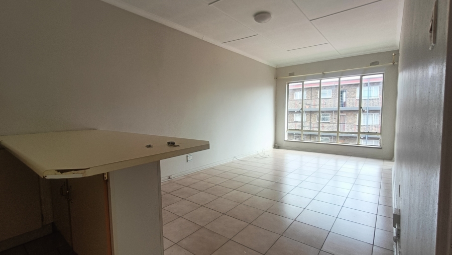 1 Bedroom Property for Sale in New Redruth Gauteng