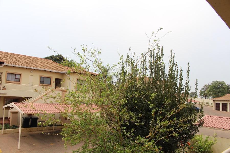 2 Bedroom Property for Sale in Woodmead Gauteng