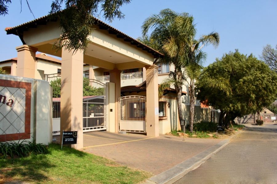 2 Bedroom Property for Sale in Woodmead Gauteng