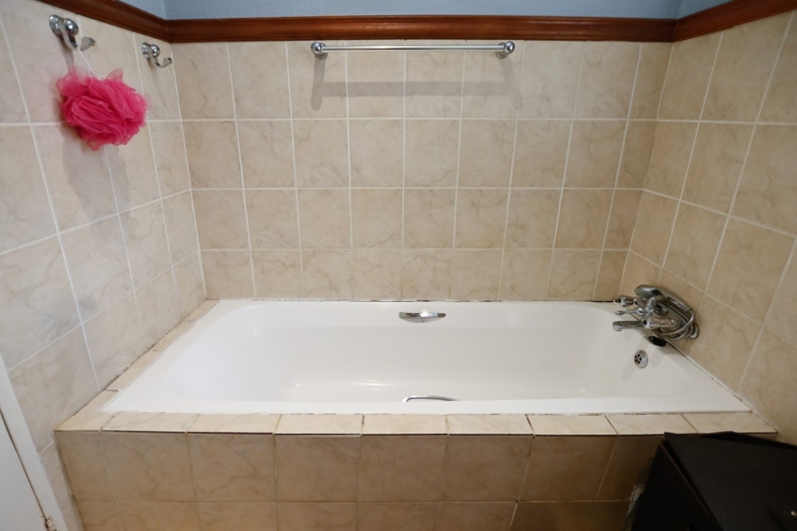 1 Bedroom Property for Sale in Annlin Gauteng