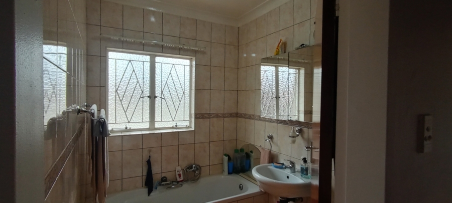 3 Bedroom Property for Sale in Edelweiss Gauteng