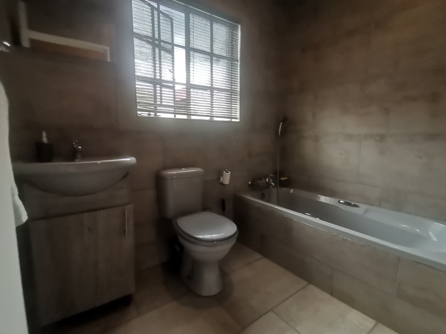 3 Bedroom Property for Sale in Mayberry Park Gauteng