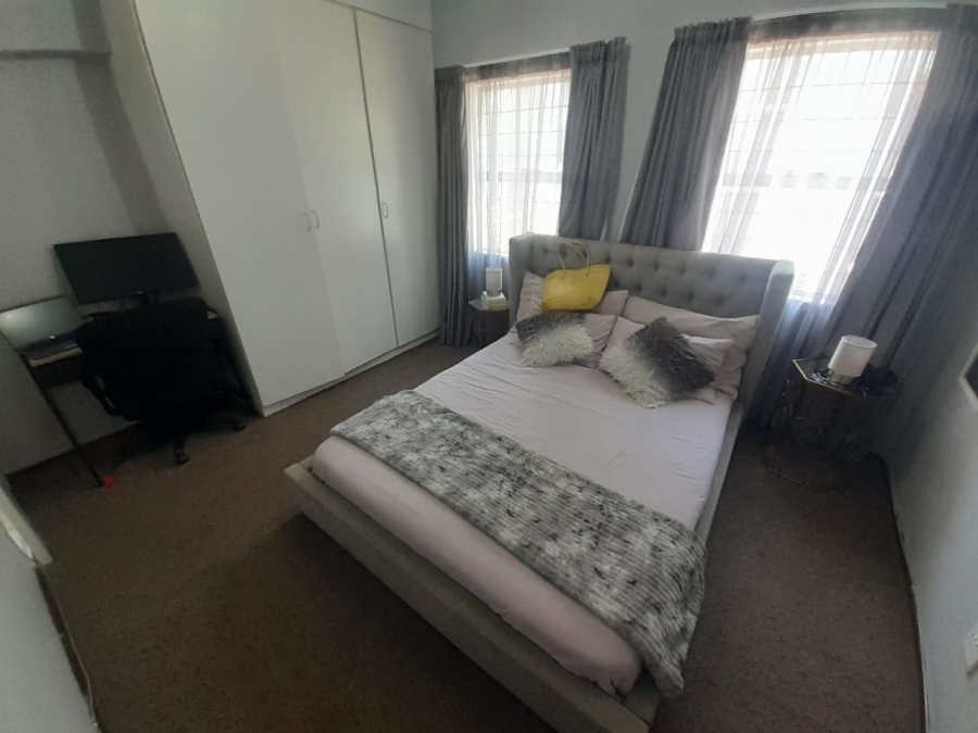 2 Bedroom Property for Sale in Ferndale Gauteng
