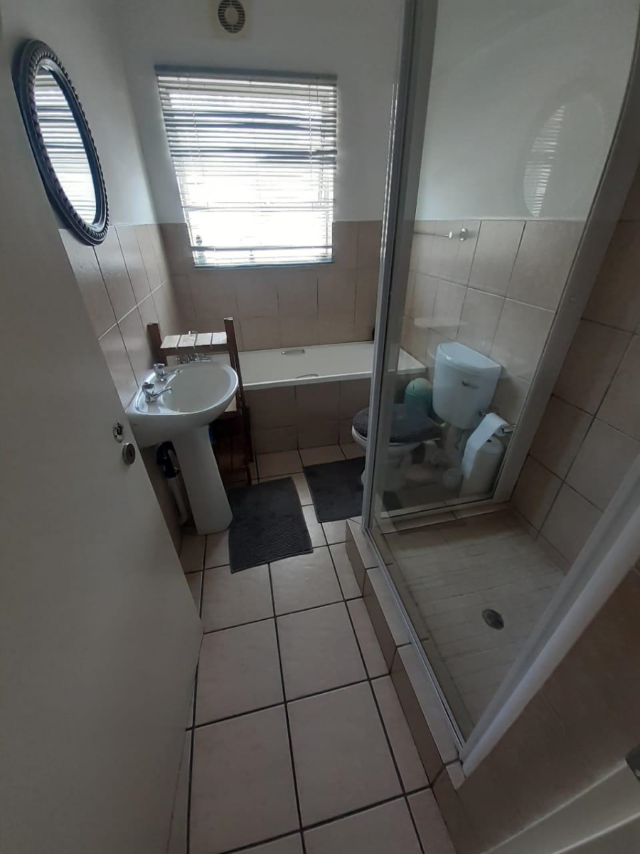 2 Bedroom Property for Sale in Ferndale Gauteng