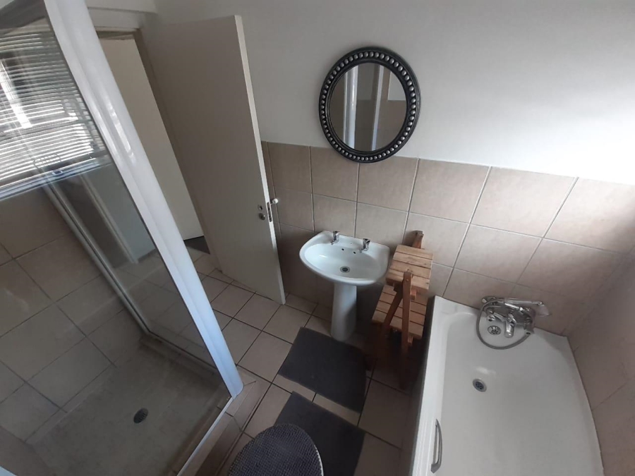 2 Bedroom Property for Sale in Ferndale Gauteng