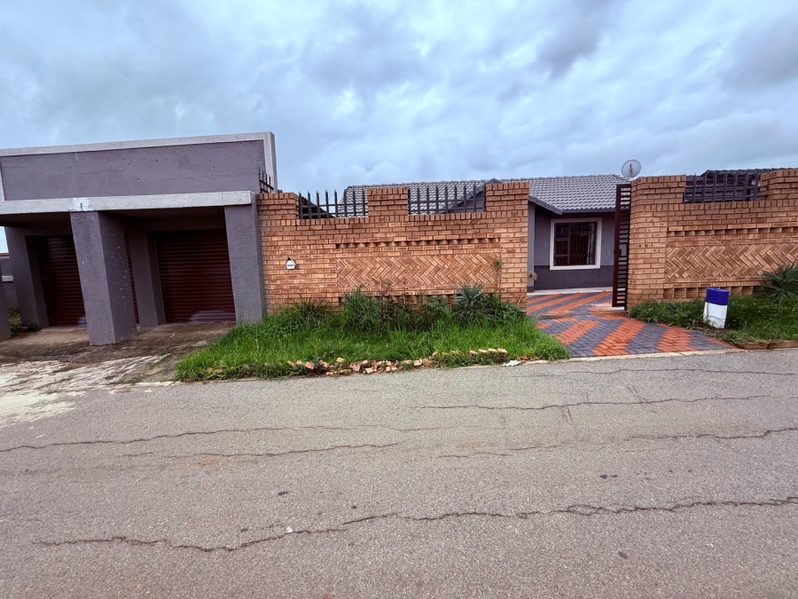 3 Bedroom Property for Sale in Meredale Gauteng