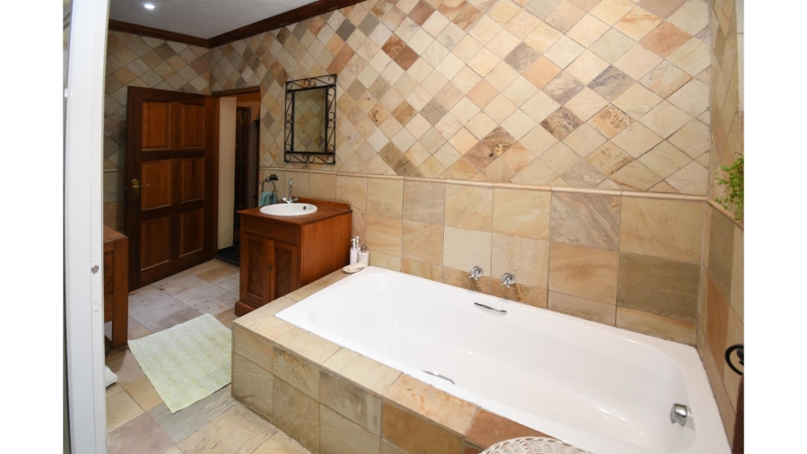 4 Bedroom Property for Sale in Sun Valley Gauteng
