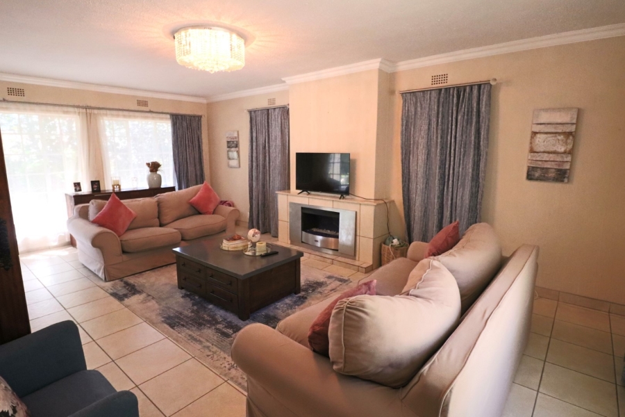 3 Bedroom Property for Sale in Bryanston Gauteng