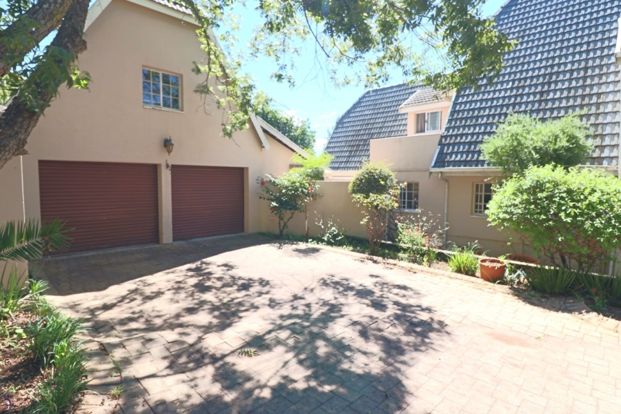 3 Bedroom Property for Sale in Bryanston Gauteng