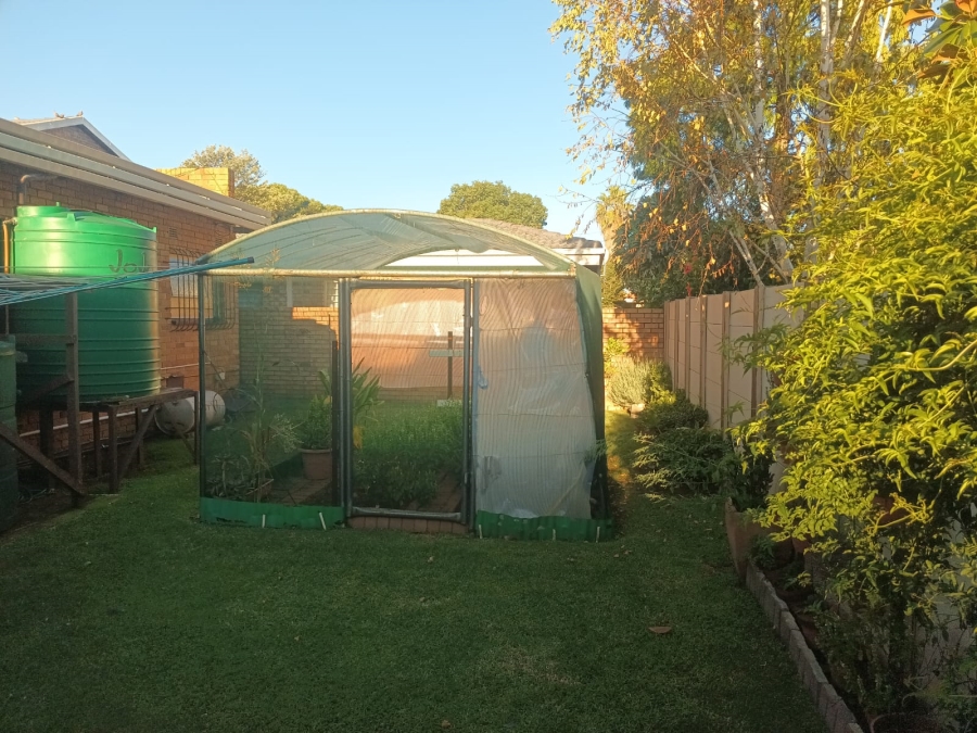 4 Bedroom Property for Sale in Sunward Park Gauteng