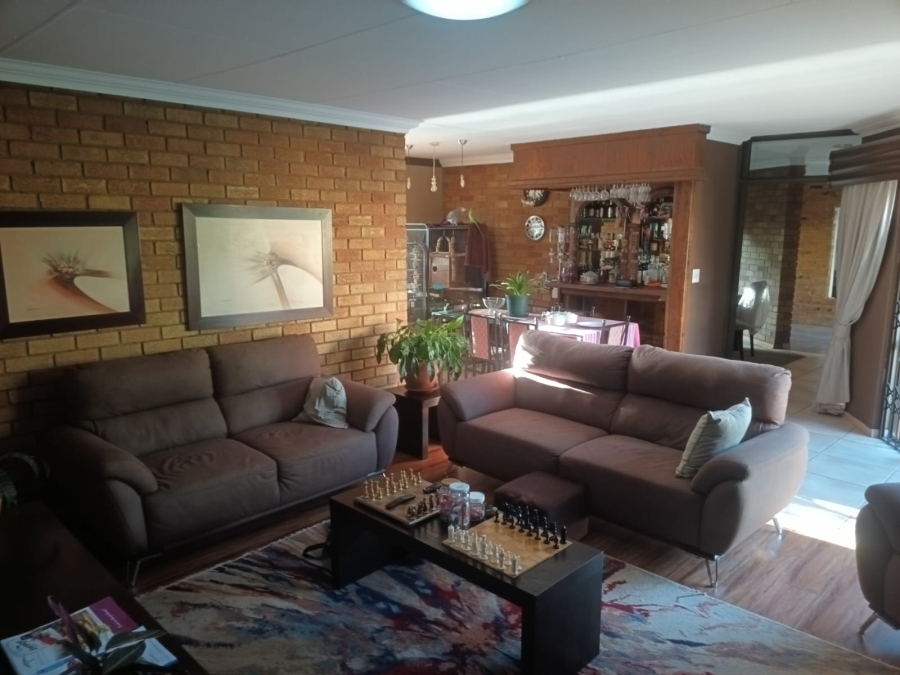 4 Bedroom Property for Sale in Sunward Park Gauteng