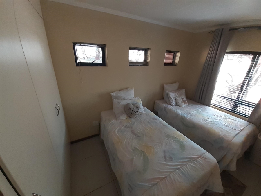 2 Bedroom Property for Sale in Jackal Creek Golf Estate Gauteng