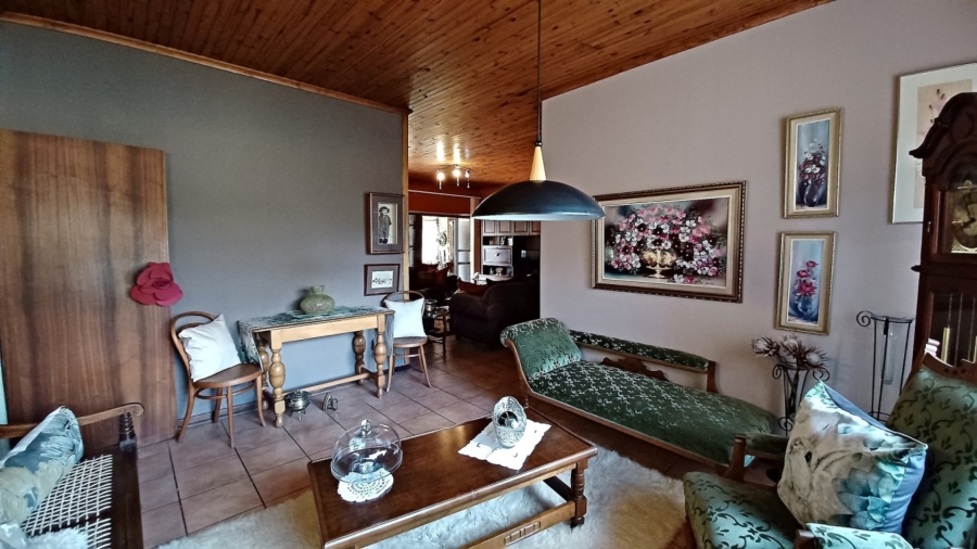 5 Bedroom Property for Sale in Vanderbijlpark SE 2 Gauteng