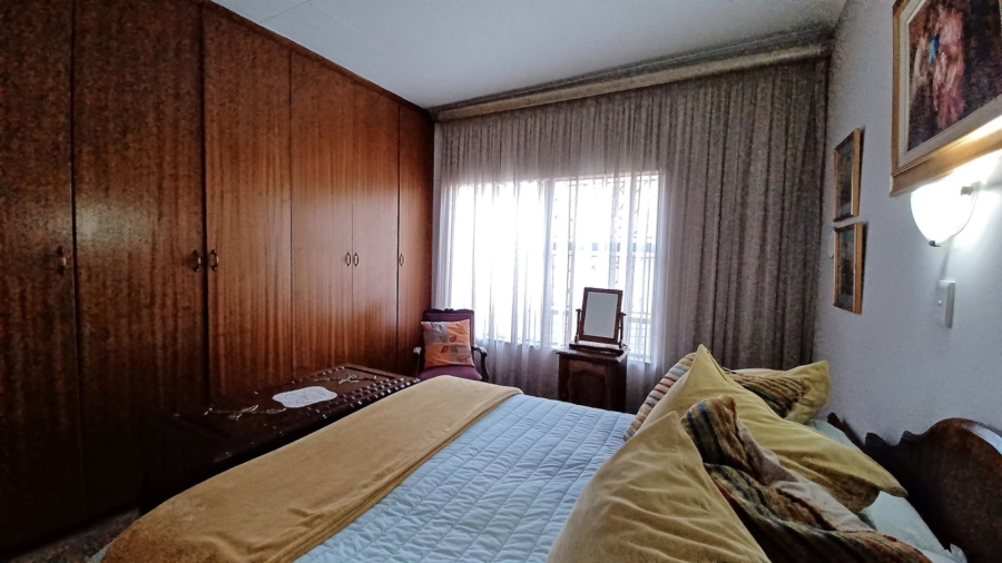 5 Bedroom Property for Sale in Vanderbijlpark SE 2 Gauteng