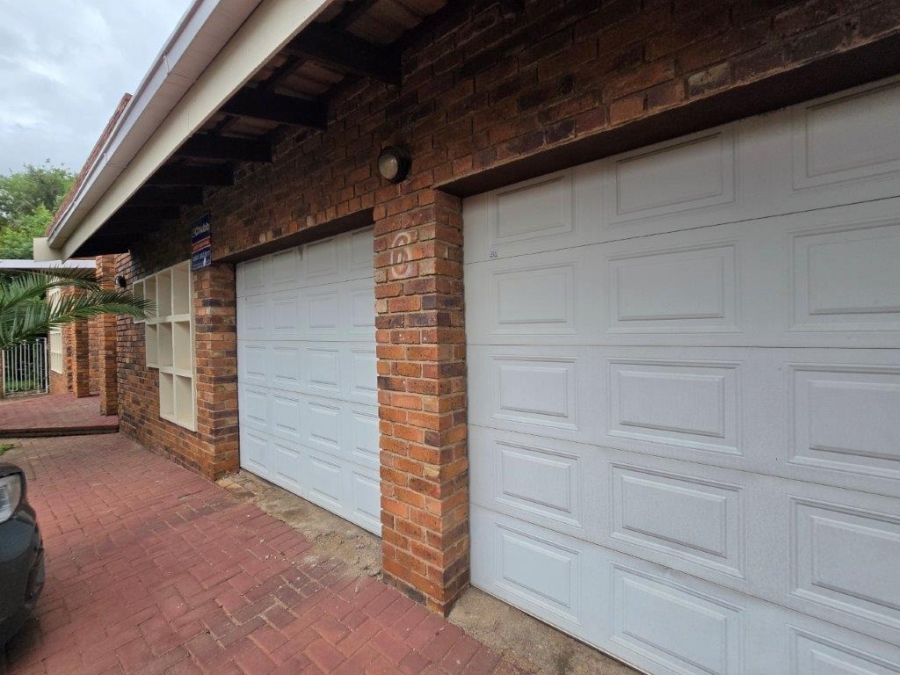5 Bedroom Property for Sale in Meyersdal Gauteng