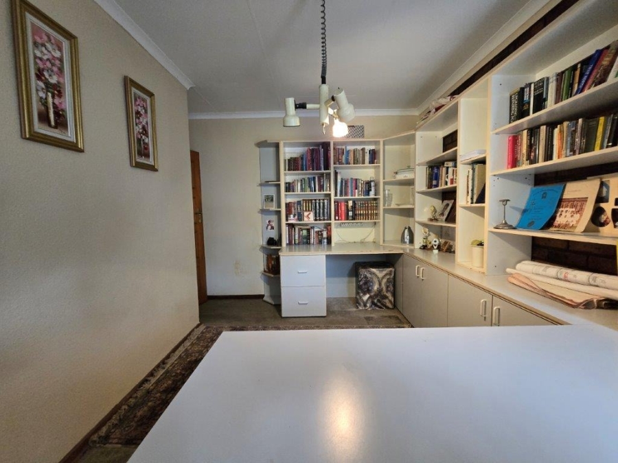 5 Bedroom Property for Sale in Meyersdal Gauteng