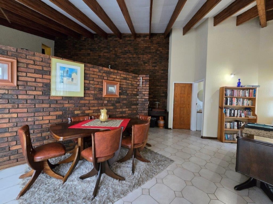 5 Bedroom Property for Sale in Meyersdal Gauteng