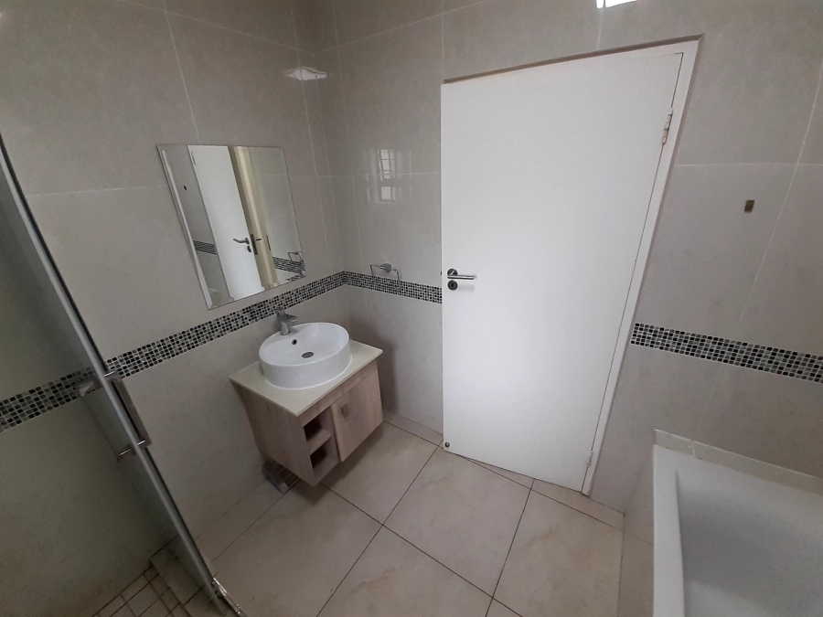 To Let 2 Bedroom Property for Rent in Randpark Ridge Gauteng