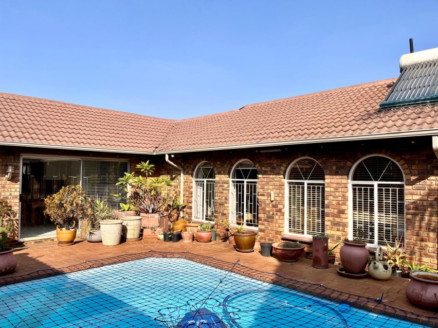 3 Bedroom Property for Sale in Dalpark Proper Gauteng