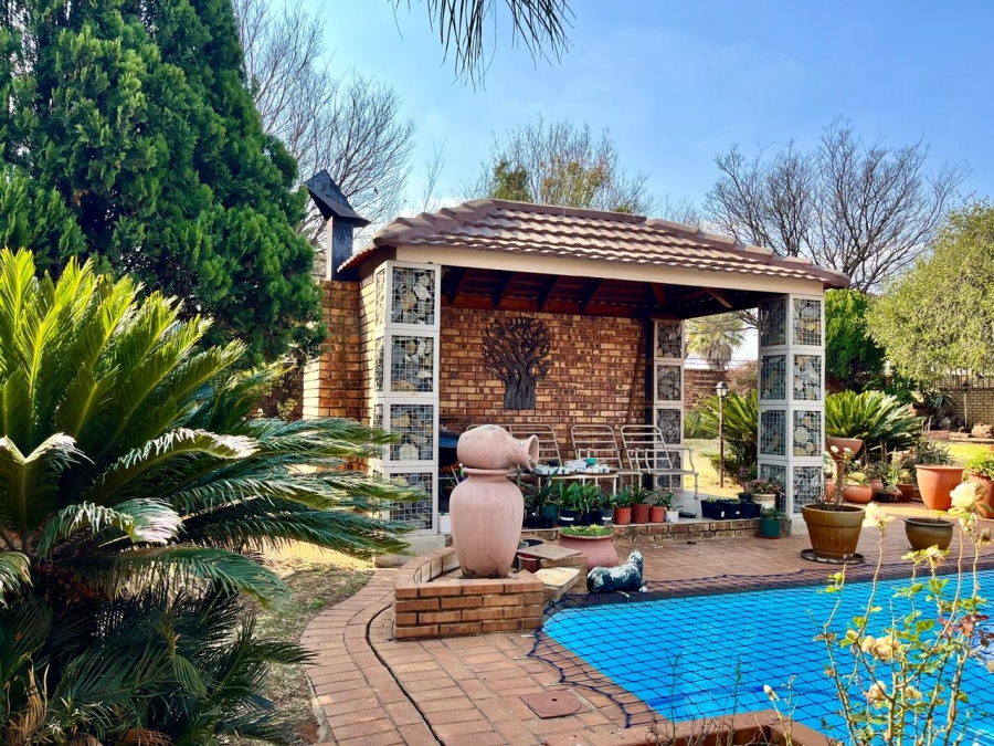 3 Bedroom Property for Sale in Dalpark Proper Gauteng