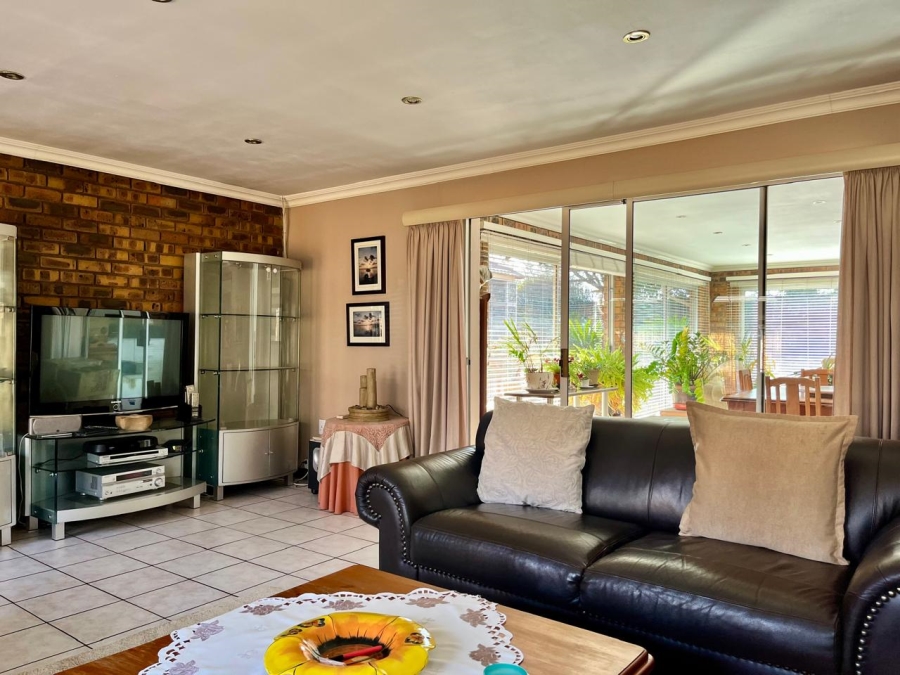3 Bedroom Property for Sale in Dalpark Proper Gauteng