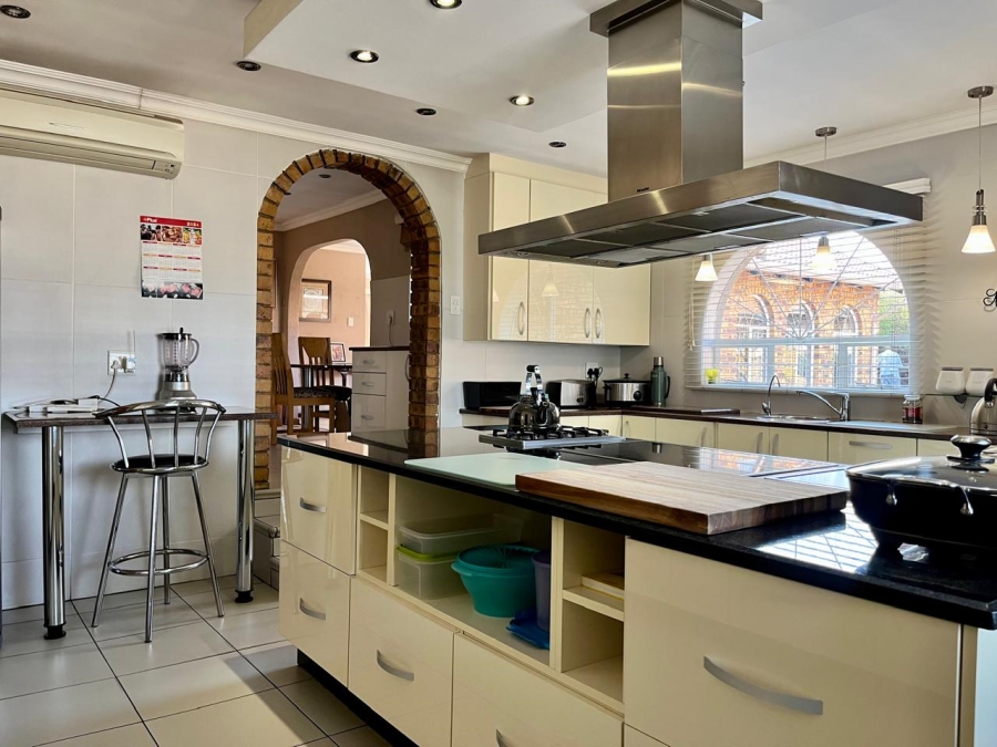 3 Bedroom Property for Sale in Dalpark Proper Gauteng