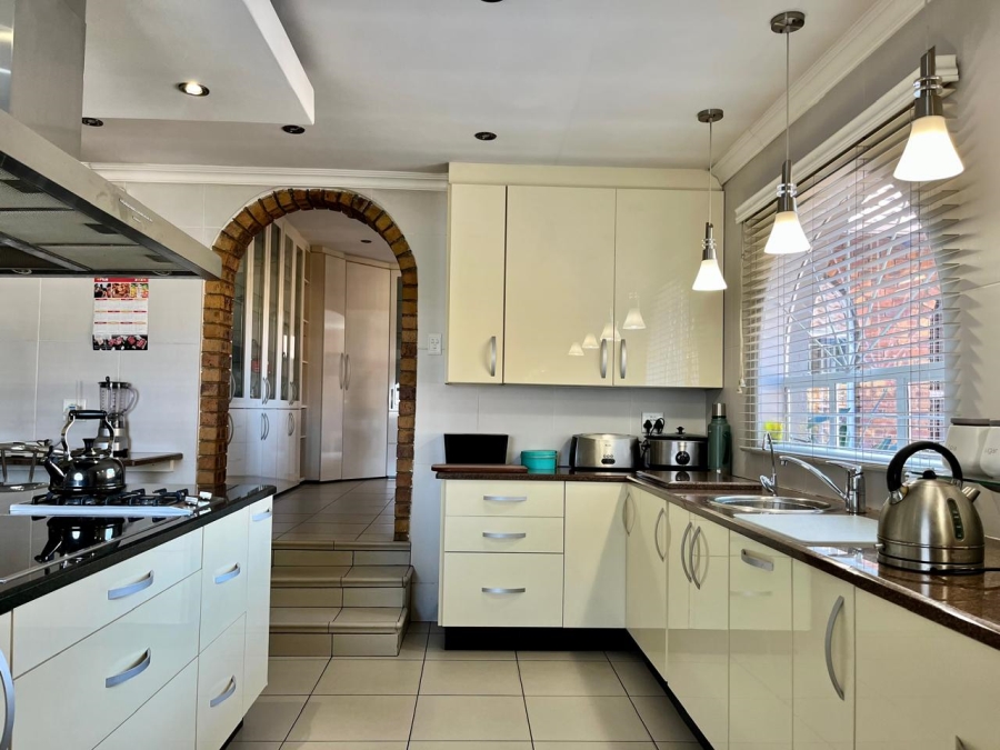 3 Bedroom Property for Sale in Dalpark Proper Gauteng