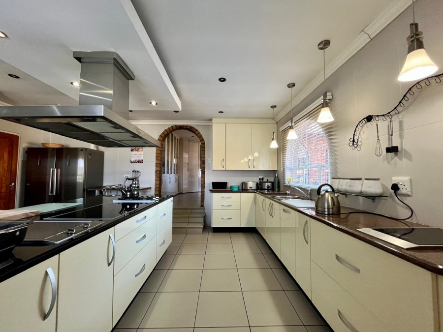 3 Bedroom Property for Sale in Dalpark Proper Gauteng