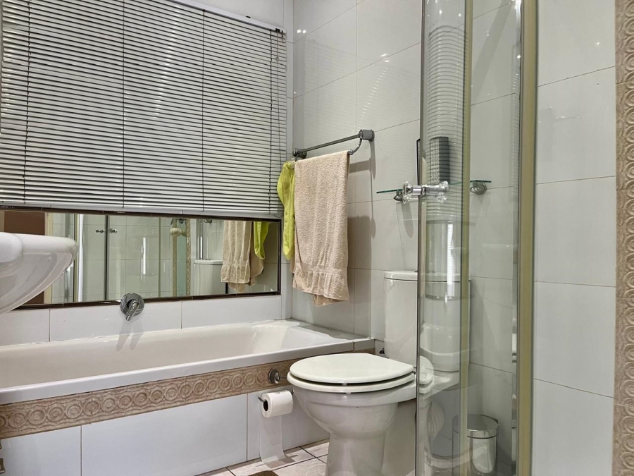 3 Bedroom Property for Sale in Dalpark Proper Gauteng