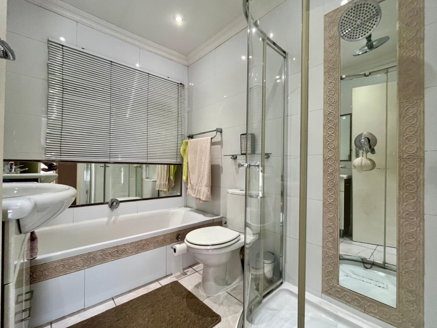 3 Bedroom Property for Sale in Dalpark Proper Gauteng