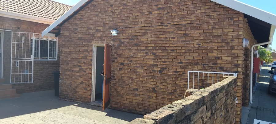 3 Bedroom Property for Sale in Norkem Park Gauteng