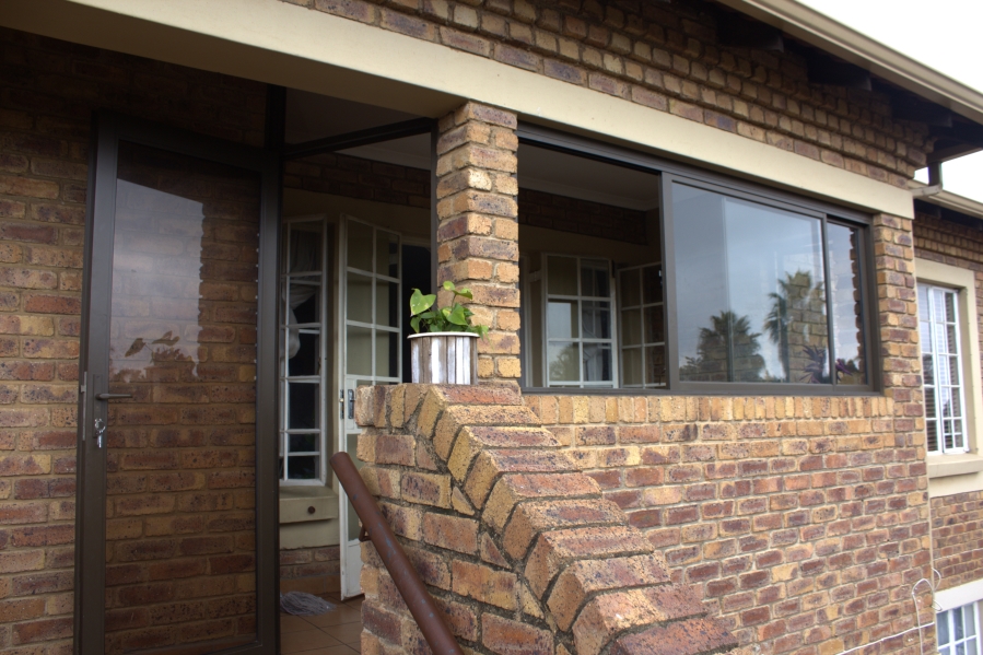 3 Bedroom Property for Sale in Terenure Gauteng