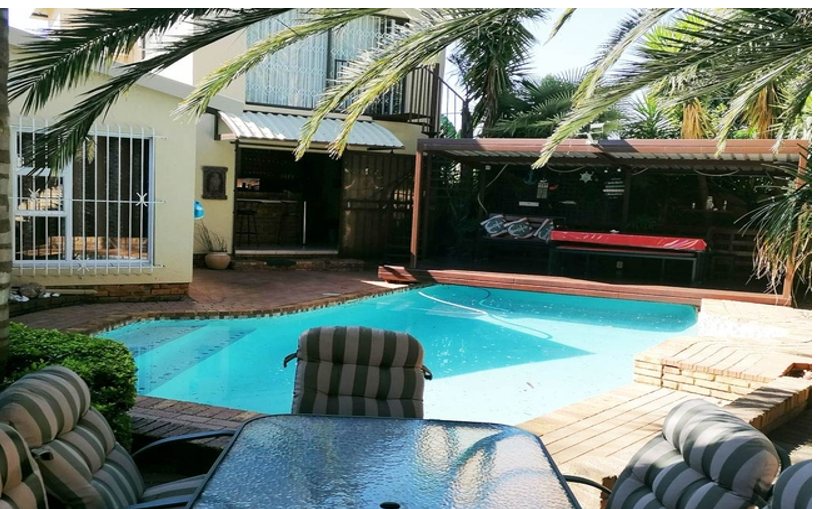 8 Bedroom Property for Sale in Van Riebeeck Park Gauteng