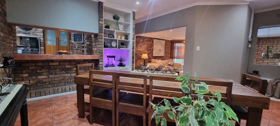 3 Bedroom Property for Sale in Sunward Park Gauteng