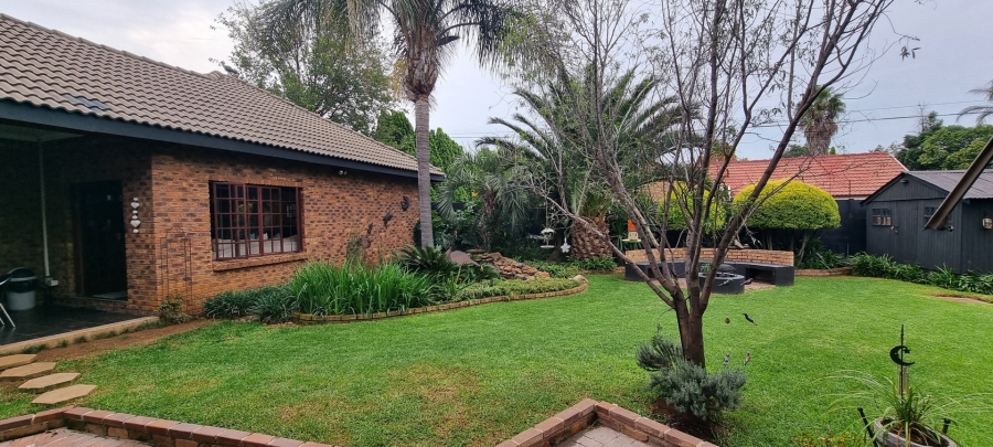 3 Bedroom Property for Sale in Sunward Park Gauteng