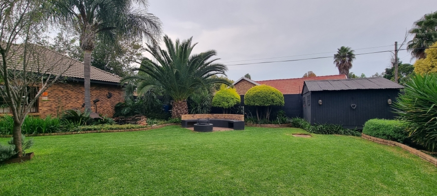 3 Bedroom Property for Sale in Sunward Park Gauteng