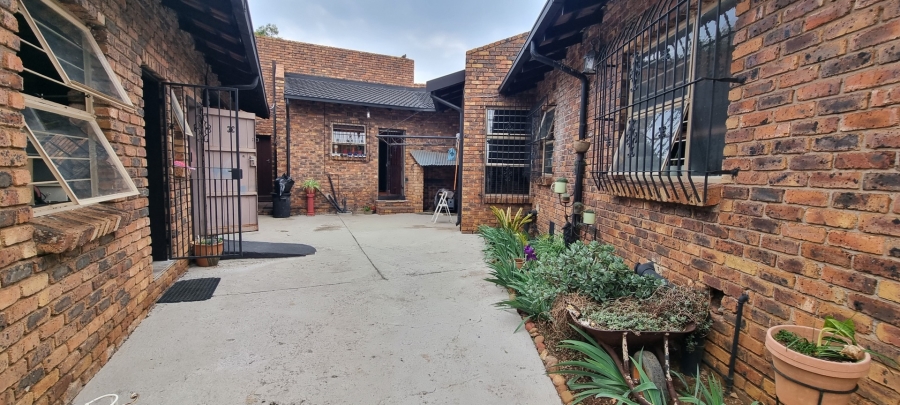 3 Bedroom Property for Sale in Sunward Park Gauteng