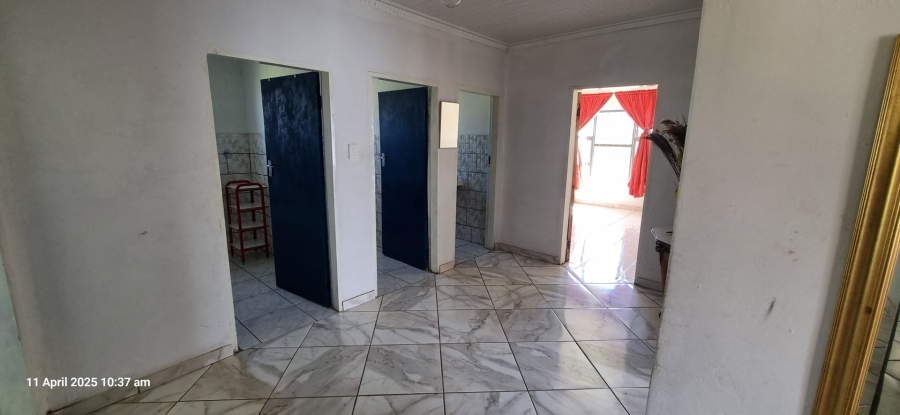4 Bedroom Property for Sale in Homestead Apple Orchards Gauteng
