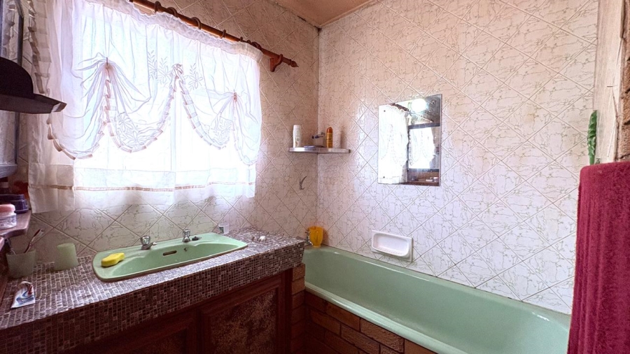 3 Bedroom Property for Sale in Casseldale Gauteng