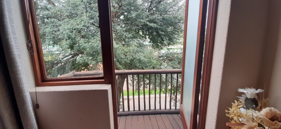 3 Bedroom Property for Sale in Glen Marais Gauteng